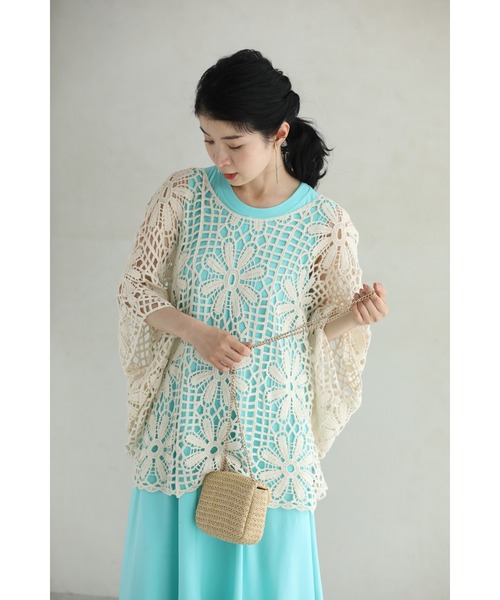 cawaii(カワイイ)の「連なる花のドルマンクロシェプルオーバートップス(Tシャツ/カットソー・レディース・ベージュ・FREE)」の14枚目の写真