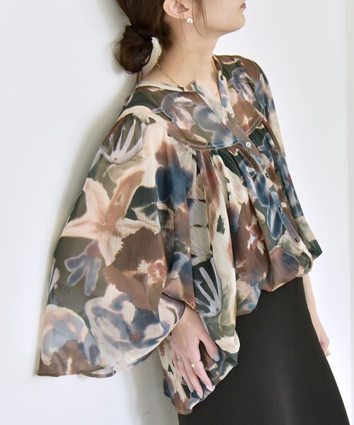 セール】quaranciel:〈洗濯機可能〉シアー フラワー プリント ノー