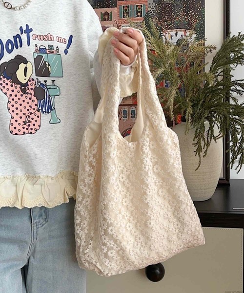 VIBGYOR(ヴィブジョー)の「Liaa/シアー花柄 メッシュ トートバッグ A18669(トートバッグ・レディース・その他1/その他2・FREE)」の3枚目の写真