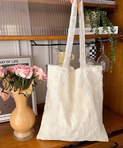 VIBGYOR(ヴィブジョー)の「Liaa/シアー花柄 メッシュ トートバッグ A18669(トートバッグ・レディース・その他1/その他2・FREE)」の5枚目の写真