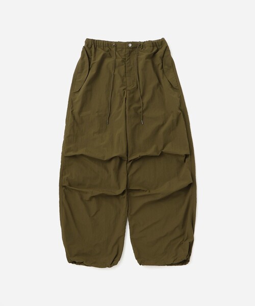 Saturdays NYC（サタデーズ ニューヨークシティ ）の「Masa Cargo Pants（その他パンツ・レディース・ブラック/オリーブ・L/M/S）」の2枚目の写真
