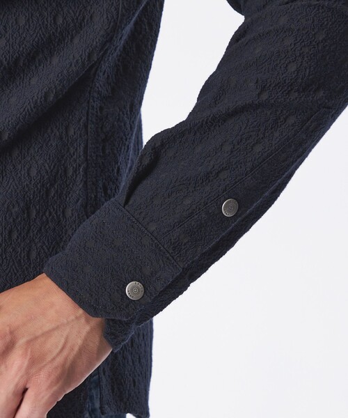 EPOCA UOMO(エポカウォモ)の「アラベスクシャツ(シャツ/ブラウス・メンズ・ホワイト/パープル系その他4/ダークネイビー・46/48)」の10枚目の写真