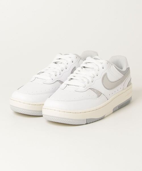 NIKE(ナイキ)の「ナイキ NIKE ナイキ ガンマ フォース(スニーカー・レディース・シルバー・25.0cm/24.5cm/24.0cm/23.5cm/23.0cm)」の4枚目の写真