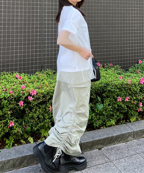 &soiree(アンドソワレ)の「ロゴT×チュールT コンパクトアンサンブル(Tシャツ/カットソー・レディース・ブラック/オフホワイト・FREE)」の7枚目の写真