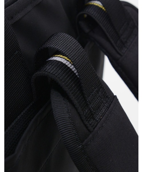 master-piece（マスターピース）の「master-piece / squared バックパック / No.224101（バックパック/リュック・メンズ・ブラック/イエロー・FREE）」の4枚目の写真