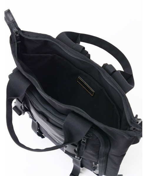 master-piece（マスターピース）の「master-piece / squared バックパック / No.224101（バックパック/リュック・メンズ・ブラック/イエロー・FREE）」の7枚目の写真