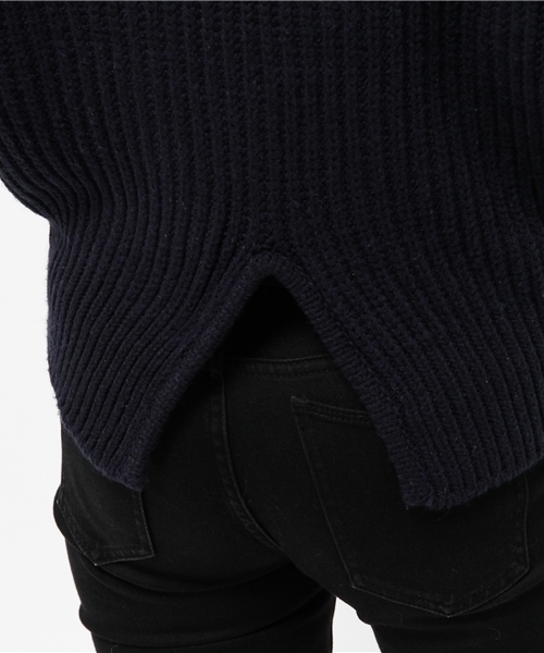 URBAN RESEARCH（アーバンリサーチ）の「UR 畦ボリュームニット（ニット/セーター・レディース・グレー/ネイビー・FREE）」の10枚目の写真