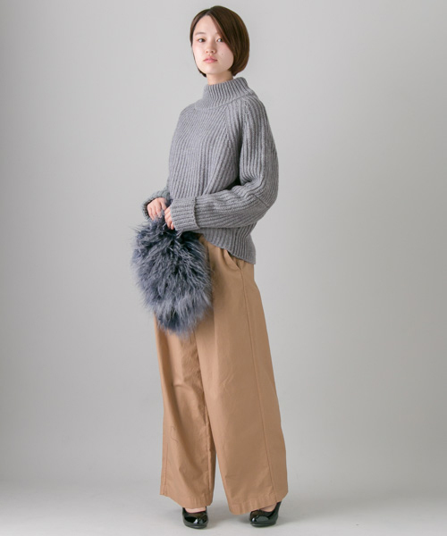 URBAN RESEARCH（アーバンリサーチ）の「UR 畦ボリュームニット（ニット/セーター・レディース・グレー/ネイビー・FREE）」の13枚目の写真