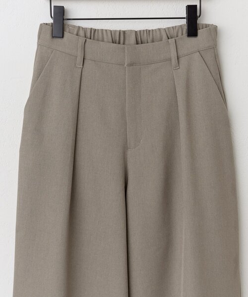 DISCOAT（ディスコート）の「【ユニセックス】カルゼタックワイドパンツ（スラックス・レディース・グレイッシュベージュ/ダークブラウン・MEDIUM/LARGE）」の16枚目の写真