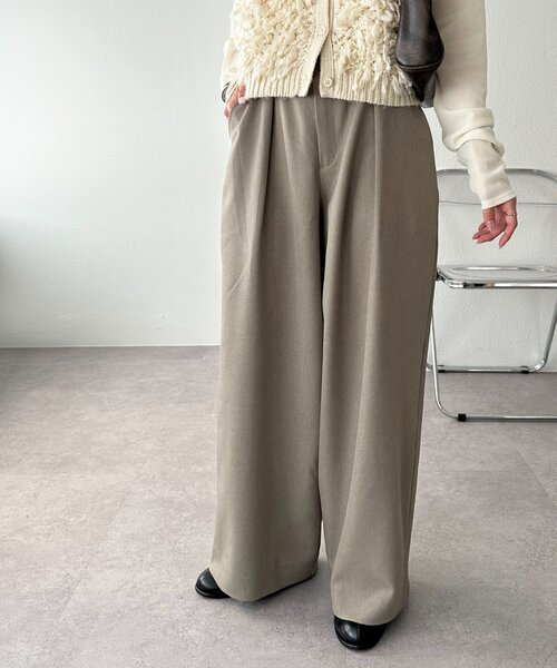 DISCOAT（ディスコート）の「【ユニセックス】カルゼタックワイドパンツ（スラックス・レディース・グレイッシュベージュ/ダークブラウン・MEDIUM/LARGE）」の22枚目の写真
