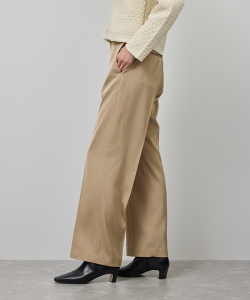 ROPE'(ロペ)の「センタープレスパンツ(トリアセテートツイル/デニムライク)(その他パンツ・レディース・ベージュ/レッド/ブルー・38/36)」の11枚目の写真