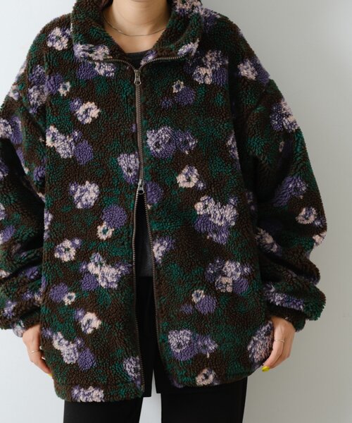 WHIMSIC(ウィムジック)の「【UNISEX】レトロフローラルパターンボアジャケット(ブルゾン・レディース・ホワイト/ブラウン・FREE)」の4枚目の写真