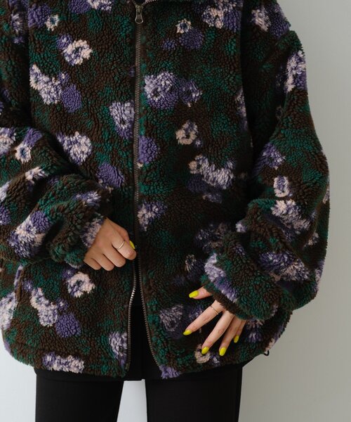 WHIMSIC(ウィムジック)の「【UNISEX】レトロフローラルパターンボアジャケット(ブルゾン・レディース・ホワイト/ブラウン・FREE)」の7枚目の写真