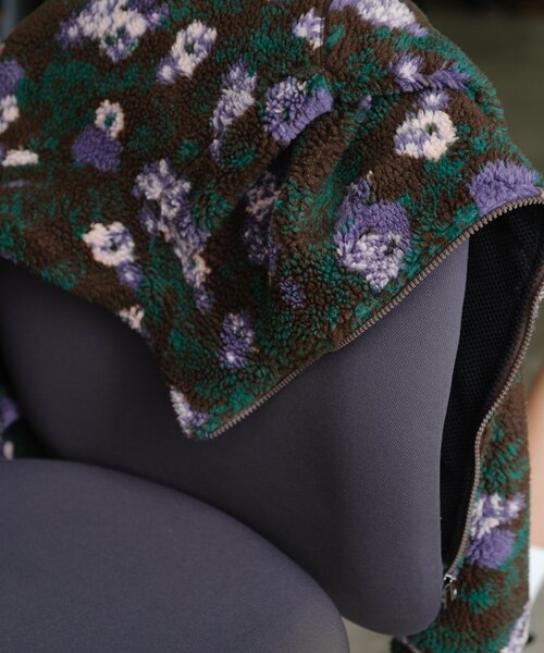 WHIMSIC(ウィムジック)の「【UNISEX】レトロフローラルパターンボアジャケット(ブルゾン・レディース・ホワイト/ブラウン・FREE)」の15枚目の写真