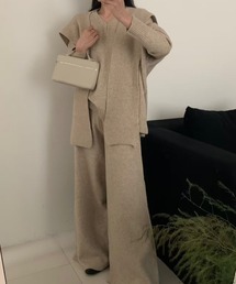 Aelina(エリナ)のVネック長袖ニットセットアップ(セットアップ)