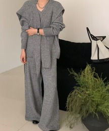 Aelina(エリナ)のVネック長袖ニットセットアップ(セットアップ)
