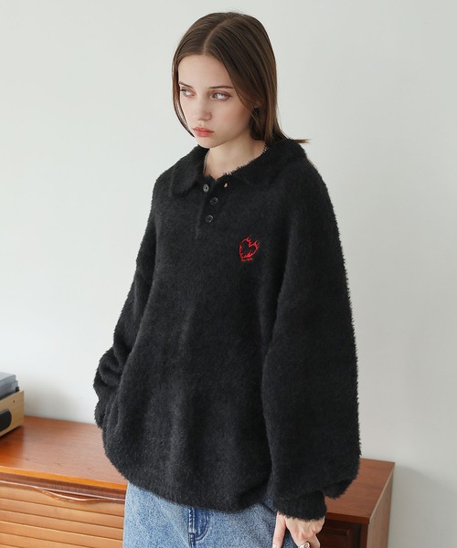 ROCHEM(ローシェン)の「ハートロゴ刺繍シャギーニットポロ(ニット/セーター・メンズ・ブラック/グレー/ブラウン/ネイビー・XS/S/M/L)」の5枚目の写真