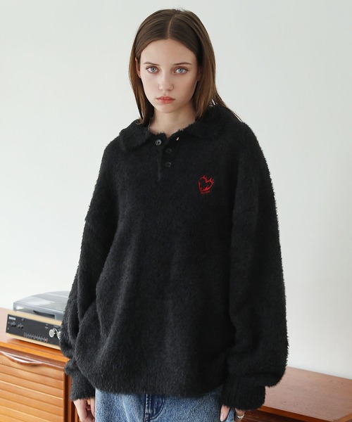 ROCHEM(ローシェン)の「ハートロゴ刺繍シャギーニットポロ(ニット/セーター・メンズ・ブラック/グレー/ブラウン/ネイビー・XS/S/M/L)」の6枚目の写真