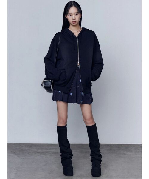 EMODA（エモダ）の「プリーツニットミニスカート（スカート・レディース・グレー/ブラック/ネイビー・FREE）」の16枚目の写真