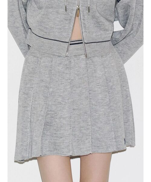 EMODA（エモダ）の「プリーツニットミニスカート（スカート・レディース・グレー/ブラック/ネイビー・FREE）」の18枚目の写真