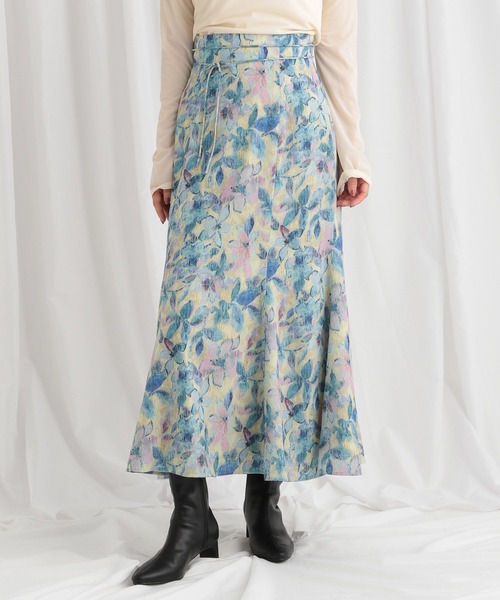 mysty woman（ミスティウーマン）の「アンティークフラワースカート　582115（スカート・レディース・ブラック/イエロー/ホワイト系その他・FREE）」の2枚目の写真