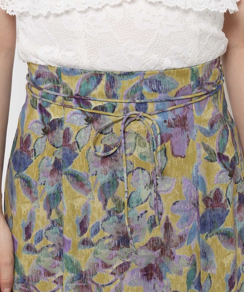 mysty woman（ミスティウーマン）の「アンティークフラワースカート　582115（スカート・レディース・ブラック/イエロー/ホワイト系その他・FREE）」の11枚目の写真