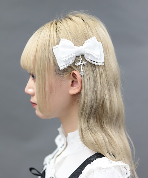 Chalmiere(シャルミエール)の「クロスリボンクリップセット(バレッタ/ヘアクリップ・レディース・ワイン/ブラック/ホワイト・FREE)」の8枚目の写真