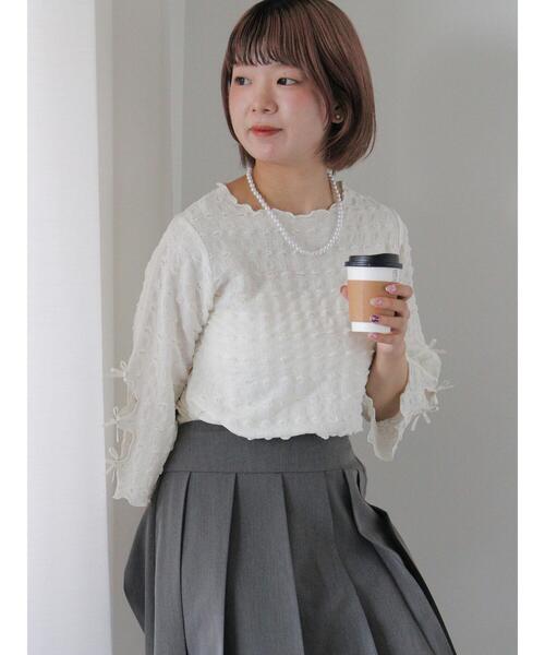 ehka sopo（エヘカソポ）の「袖リボンカットソー（Tシャツ/カットソー・レディース・ブラック/ブラウン/キナリ・F）」の13枚目の写真