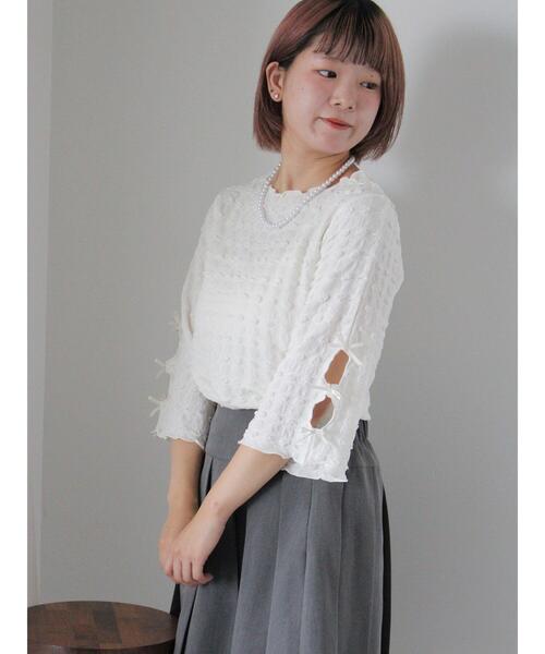 ehka sopo（エヘカソポ）の「袖リボンカットソー（Tシャツ/カットソー・レディース・ブラック/ブラウン/キナリ・F）」の15枚目の写真