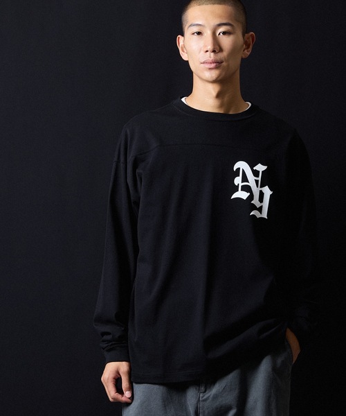 NUMBER (N)INE(ナンバーナイン)の「PREMIUM COTTON NUMBERING LOGO FOOTBALL L/S T-SHIRT / プレミアム コットン ナンバリング ロゴプリント フットボール ロンT(Tシャツ/カットソー・メンズ・ブラック/オリーブ/ホワイト・2/3/4)」の13枚目の写真