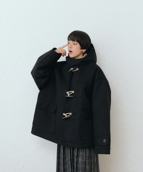 KALENO（カレノ）の「unisex / over duffel coat（ダッフルコート・レディース・ベージュ・FREE）」の2枚目の写真
