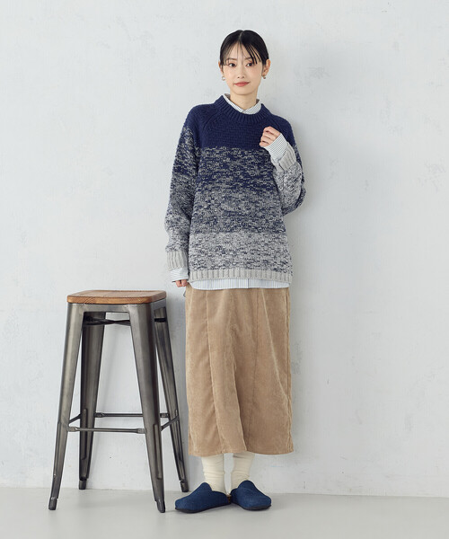 ONIGIRI(オニギリ)の「変形 鹿の子 グラデーション ニット(ニット/セーター・レディース・ベージュ/ネイビー・FREE)」の3枚目の写真