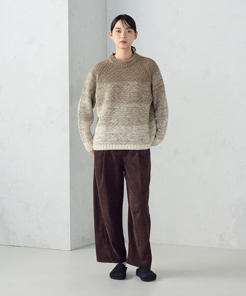 ONIGIRI(オニギリ)の「変形 鹿の子 グラデーション ニット(ニット/セーター・レディース・ベージュ/ネイビー・FREE)」の7枚目の写真