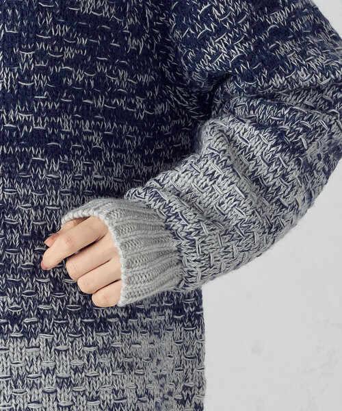 ONIGIRI(オニギリ)の「変形 鹿の子 グラデーション ニット(ニット/セーター・レディース・ベージュ/ネイビー・FREE)」の14枚目の写真