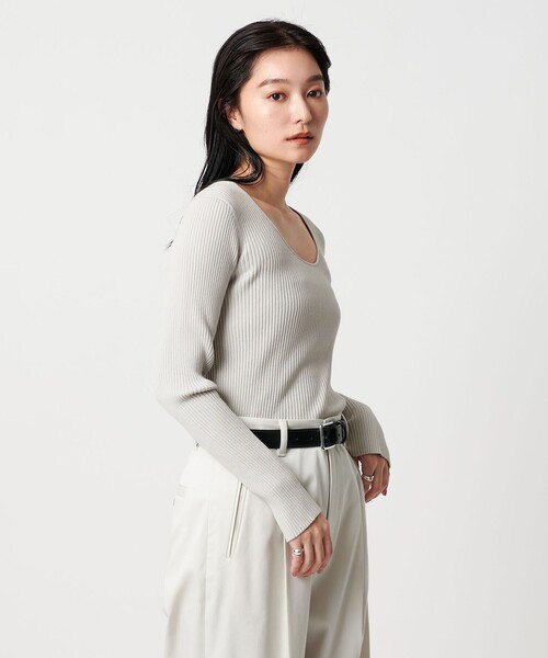 MARW UNITED ARROWS（マルゥ ユナイテッドアローズ）の「＜MARW UNITED ARROWS＞ラウンドネック ニット（ニット/セーター・レディース・ブラック/オフホワイト/ライトグレー/オレンジ・FREE）」の5枚目の写真