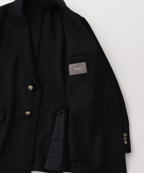 EDIFICE(エディフィス)の「la favola(ラ ファーヴォラ) 別注 Semi Double Flap ジャケット(その他アウター・メンズ・ブラック・1/2)」の5枚目の写真