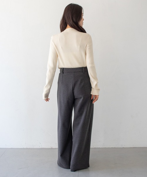 HER CLOSET(ハークローゼット)の「【HER CLOSET】フリルアシンメトリーハイゲージニットトップス FRILL ASYMMETRIC HIGH GAUGE KNIT TOP(ニット/セーター・レディース・ネイビー/オフホワイト/ブラック/スモークピンク・MEDIUM)」の6枚目の写真