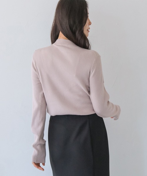 HER CLOSET(ハークローゼット)の「【HER CLOSET】フリルアシンメトリーハイゲージニットトップス FRILL ASYMMETRIC HIGH GAUGE KNIT TOP(ニット/セーター・レディース・ネイビー/オフホワイト/ブラック/スモークピンク・MEDIUM)」の17枚目の写真