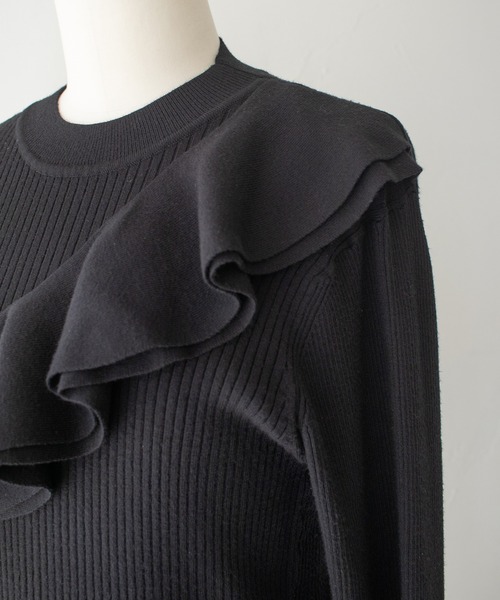 HER CLOSET(ハークローゼット)の「【HER CLOSET】フリルアシンメトリーハイゲージニットトップス FRILL ASYMMETRIC HIGH GAUGE KNIT TOP(ニット/セーター・レディース・ネイビー/オフホワイト/ブラック/スモークピンク・MEDIUM)」の22枚目の写真