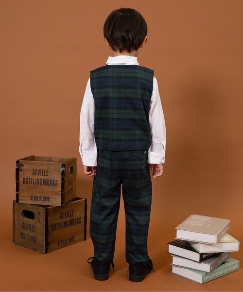 BREEZE(ブリーズ)の「【リンク】フォーマルベスト_セットアップ可能(スーツベスト・キッズ・グレー/グリーン・90/100/110/120/130)」の4枚目の写真