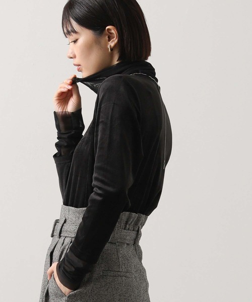 Gready Brilliant(グレディブリリアン)の「ベロア×シアータートル(Tシャツ/カットソー・レディース・アイボリー/ブラック/ブラウン/グレー・38)」の1枚目の写真