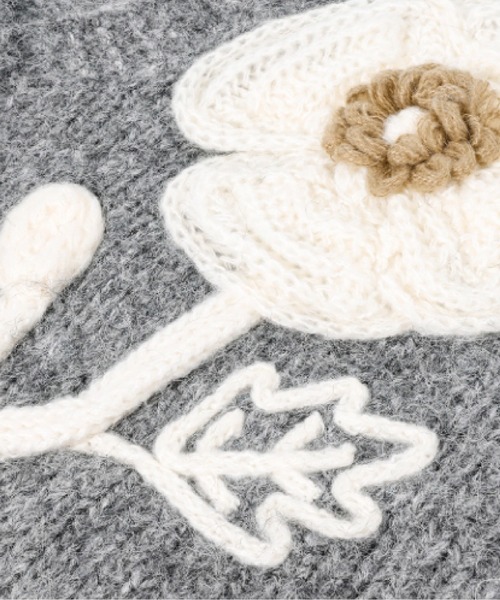 LA POMME jours(ラポミ・ジュール)の「Knitting Flower Jacquard Cardigan(カーディガン/ボレロ・レディース・グレー/アイボリー・FREE)」の5枚目の写真