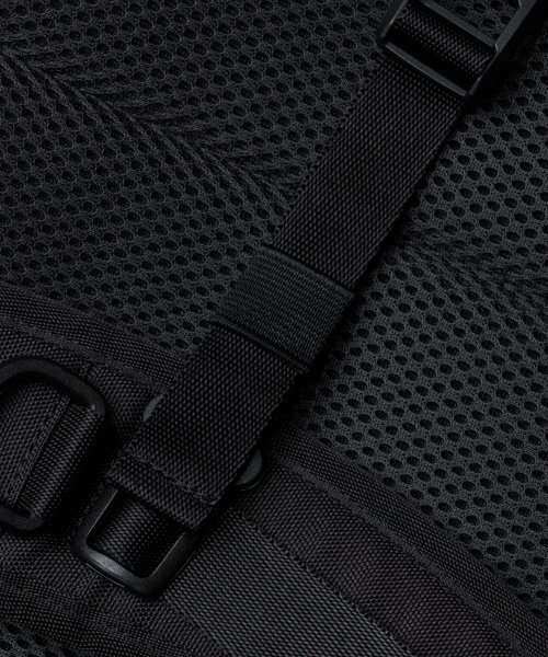 MUSINSA STANDARD（ムシンサスタンダード）の「コーデュラバーティカルジッパーバックパック[ブラック]（バックパック/リュック・レディース・その他・FREE）」の9枚目の写真