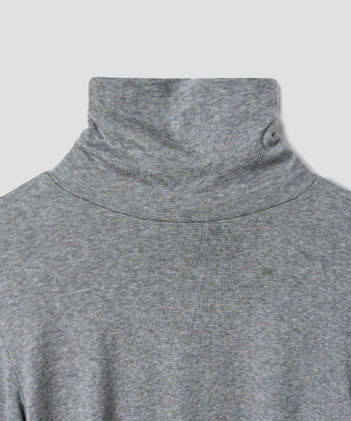 TTUDEMENT(トュードメント)の「BASIC ROLL-NECK PULLOVER_GREY(ニット/セーター・レディース・その他・FREE)」の4枚目の写真