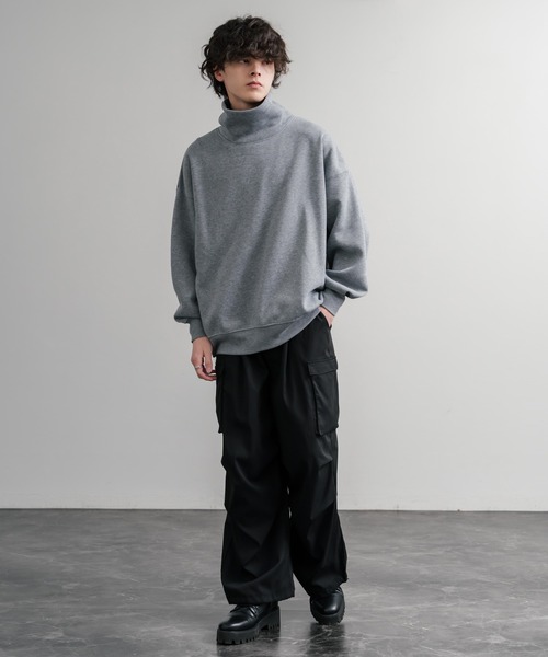 Rocky Monroe(ロッキーモンロー)の「コットンタッチ裏起毛ドルマンスリーブハイネックトレーナースウェット(スウェット・メンズ・チャコール/グレー/グレイッシュベージュ/ブラック・M/L/XL)」の15枚目の写真