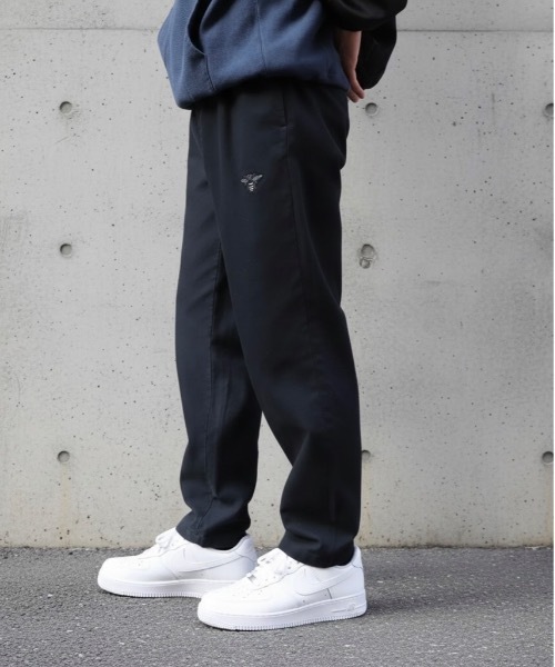 Children of the discordance（チルドレン オブ ザ ディスコ-ダンス）の「children of the discordance / ×DICKEIS EMBROIDERY TROUSERS / DISDICPT-001（チノパンツ・メンズ・ブラウン/ブラック・2/3/1）」の9枚目の写真