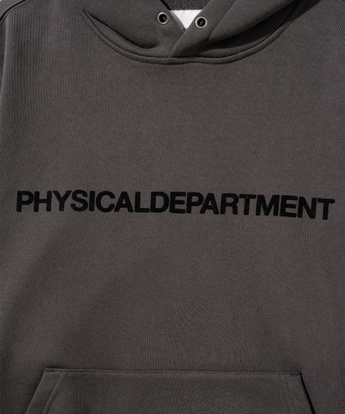 PHYSICAL DEPARTMENT(フィジカル デパートメント)の「P-Dept オリジナルロゴ フードパーカー チャコール(パーカー・レディース・その他・LARGE/X-LARGE/MEDIUM/SMALL)」の4枚目の写真