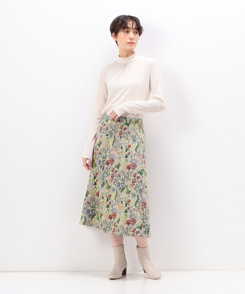 K.T KIYOKO TAKASE(キヨコタカセ)の「ゴブラン織り Aラインフレアスカート(スカート・レディース・ベージュ・9号)」の2枚目の写真