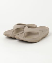 OOFOS(ウーフォス)の「サンダル(サンダル)」