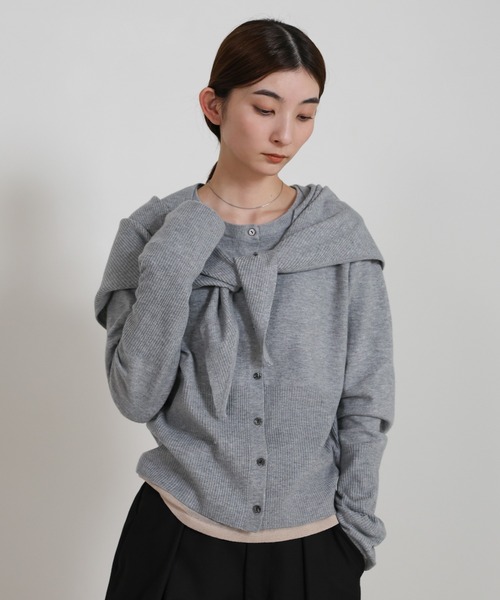 select MOCA（セレクトモカ）の「ニットスカーフセットカーディガン（ニット/セーター・レディース・グレー/レッド/ブラウン/ブラック・FREE）」の3枚目の写真